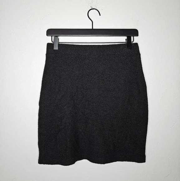 MONROW Black Mini Skirt in Black Size Small NWT - Picture 1 of 5